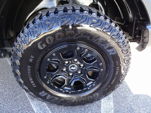Used 2023 Ford Bronco Wildtrak image 34