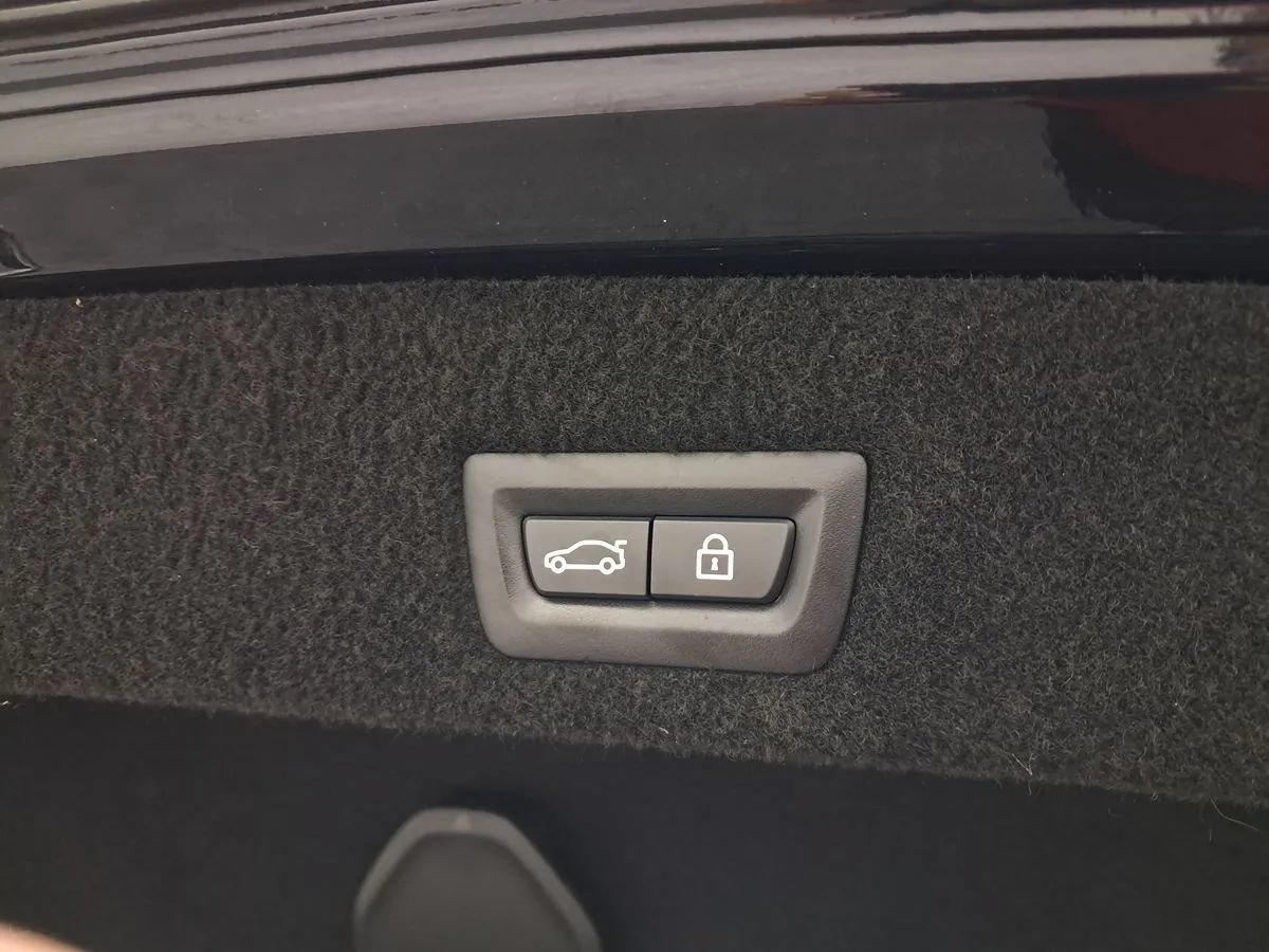 Used 2019 BMW 750i xDrive w/ M Sport Package AWD/4WD image 47