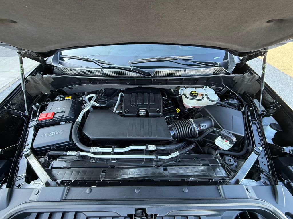 Used 2025 Chevrolet Silverado 1500 LT image 25