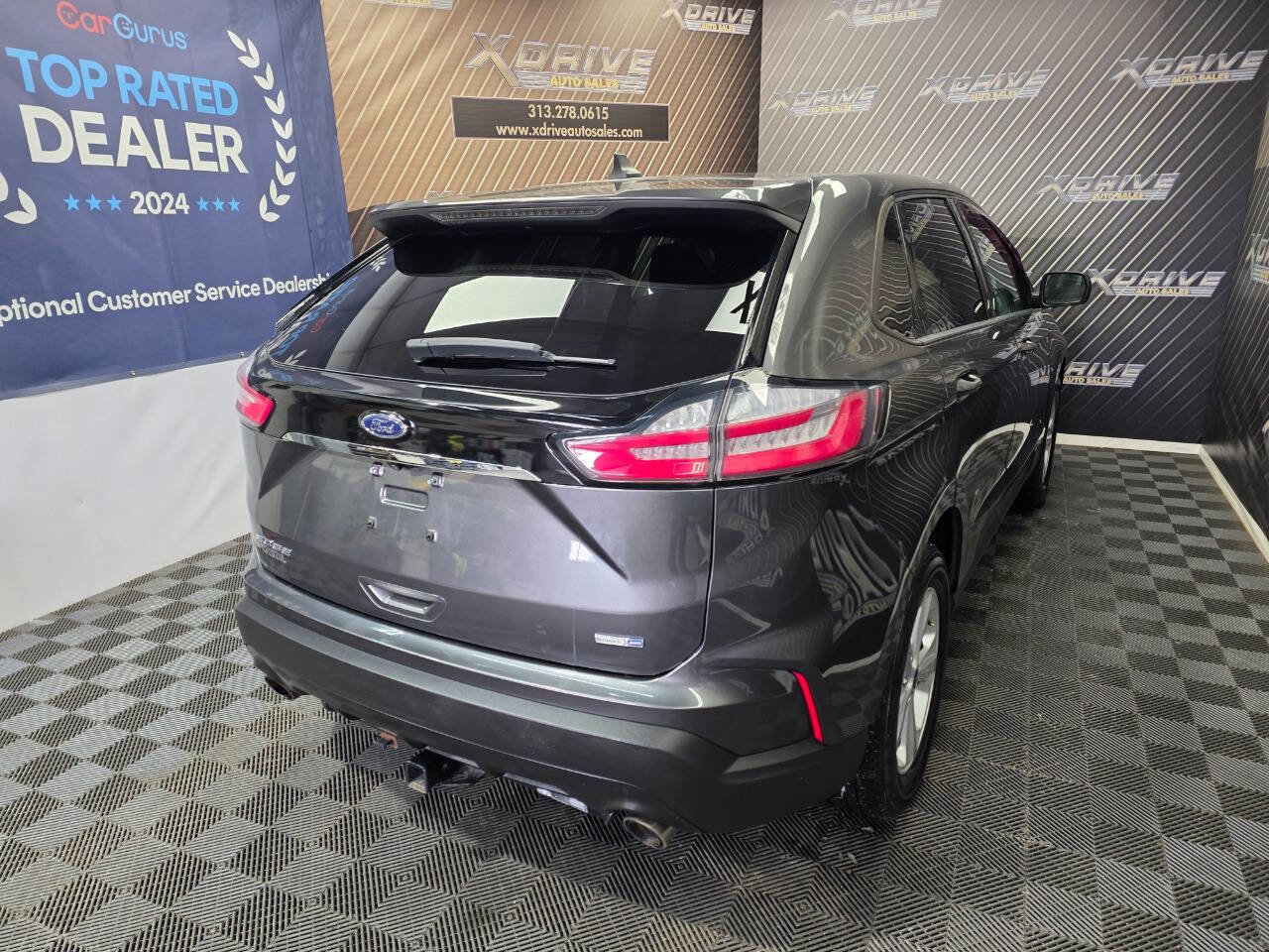 Used 2019 Ford Edge SE image 13