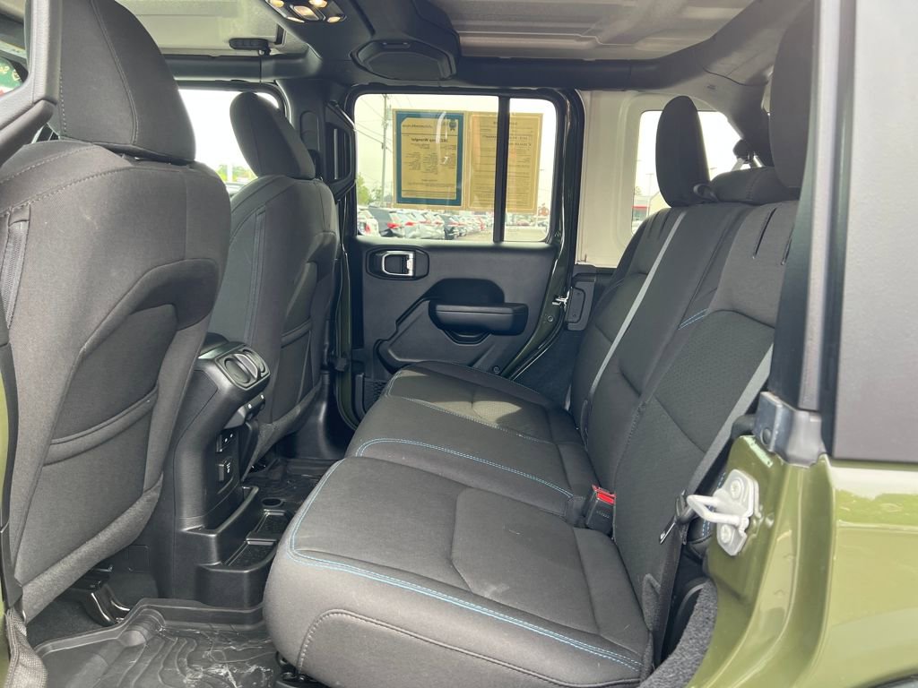 Used 2023 Jeep Wrangler Unlimited Rubicon 4xe image 17