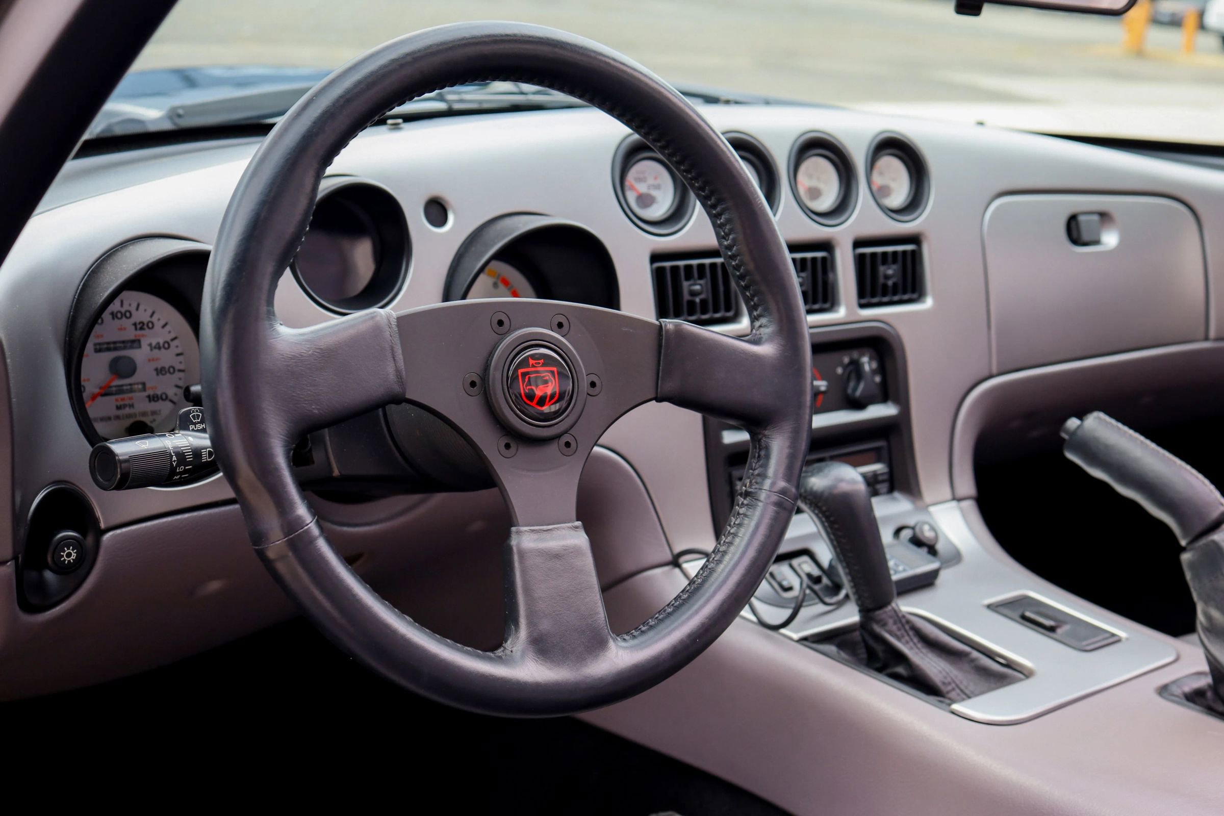 Used 1995 Dodge Viper RT/10 image 78