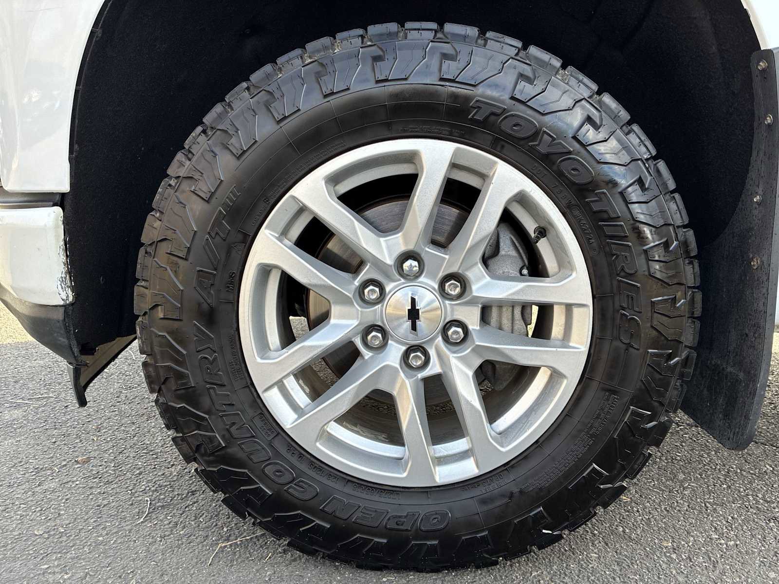 Used 2019 Chevrolet Silverado 1500 RST image 18