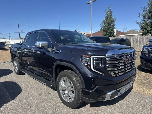 Used 2023 GMC Sierra 1500 Denali w/ Technology Package image 4