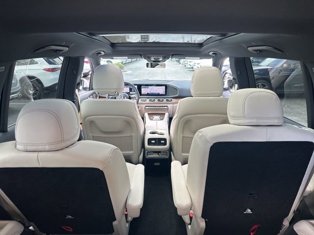 Certified 2025 Mercedes-Benz GLS 450 4MATIC image 31