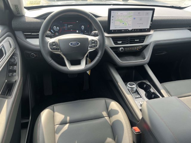 New 2026 Ford Explorer Active w/ Active Comfort Package AWD/4WD image 10