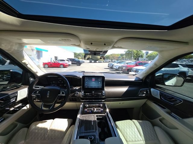 Used 2021 Lincoln Navigator Black Label AWD/4WD image 7