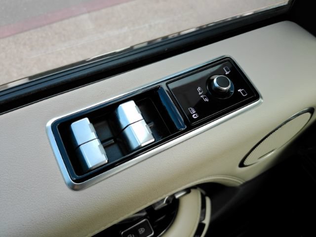 Used 2021 Land Rover Range Rover HSE AWD/4WD image 44