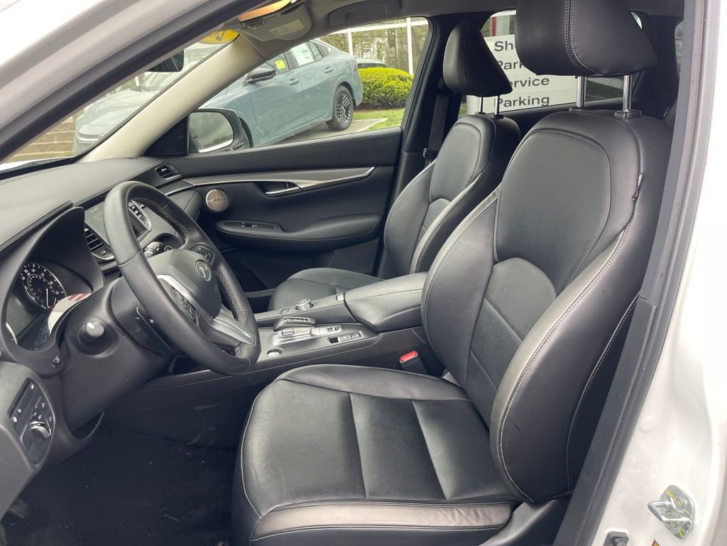 Used 2023 INFINITI QX50 Luxe AWD/4WD image 13