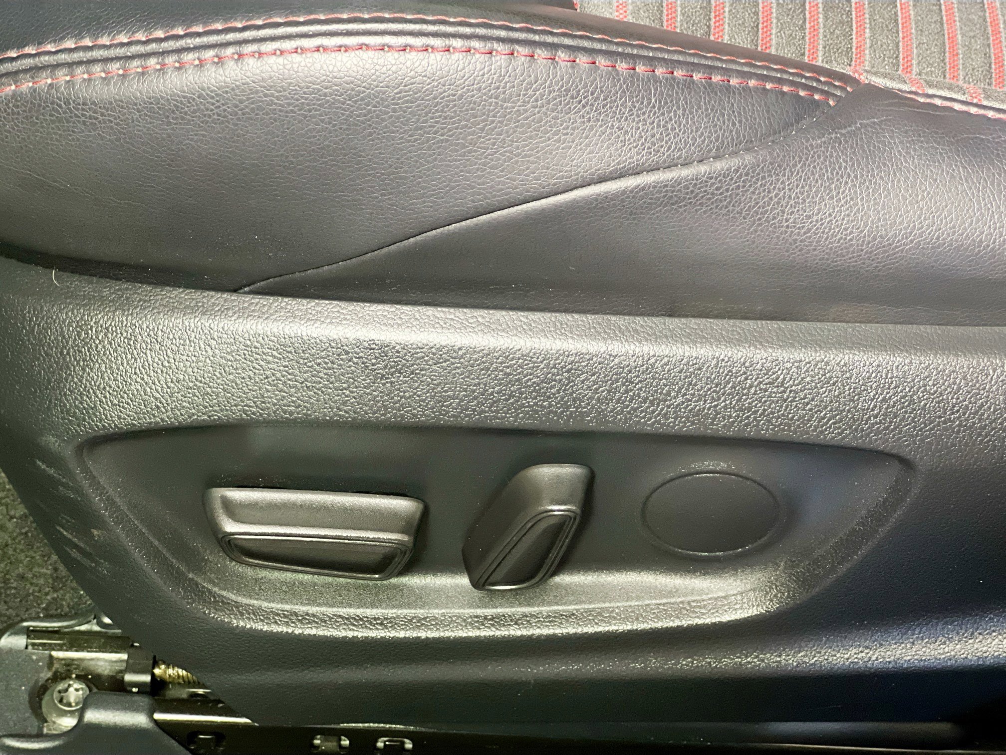 Used 2023 Toyota Corolla XSE image 15