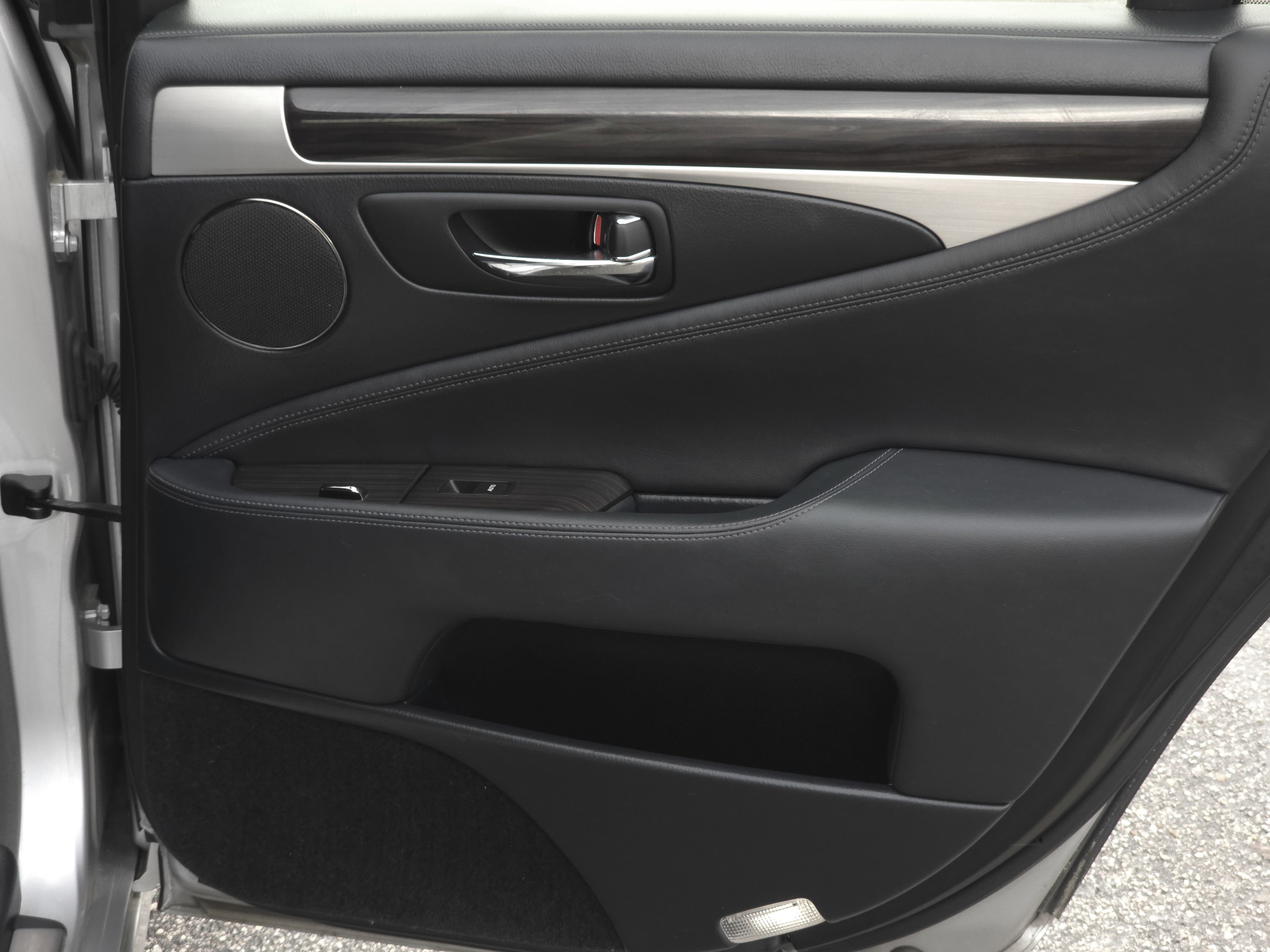 Used 2013 Lexus LS 460 AWD image 40