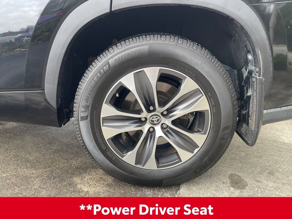 Used 2020 Toyota Highlander XLE image 15