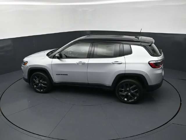 New 2026 Jeep Compass Limited AWD/4WD image 15