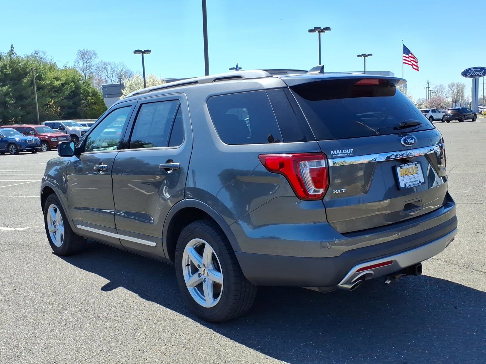 Certified 2017 Ford Explorer XLT w/ Equipment Group 202A image 4