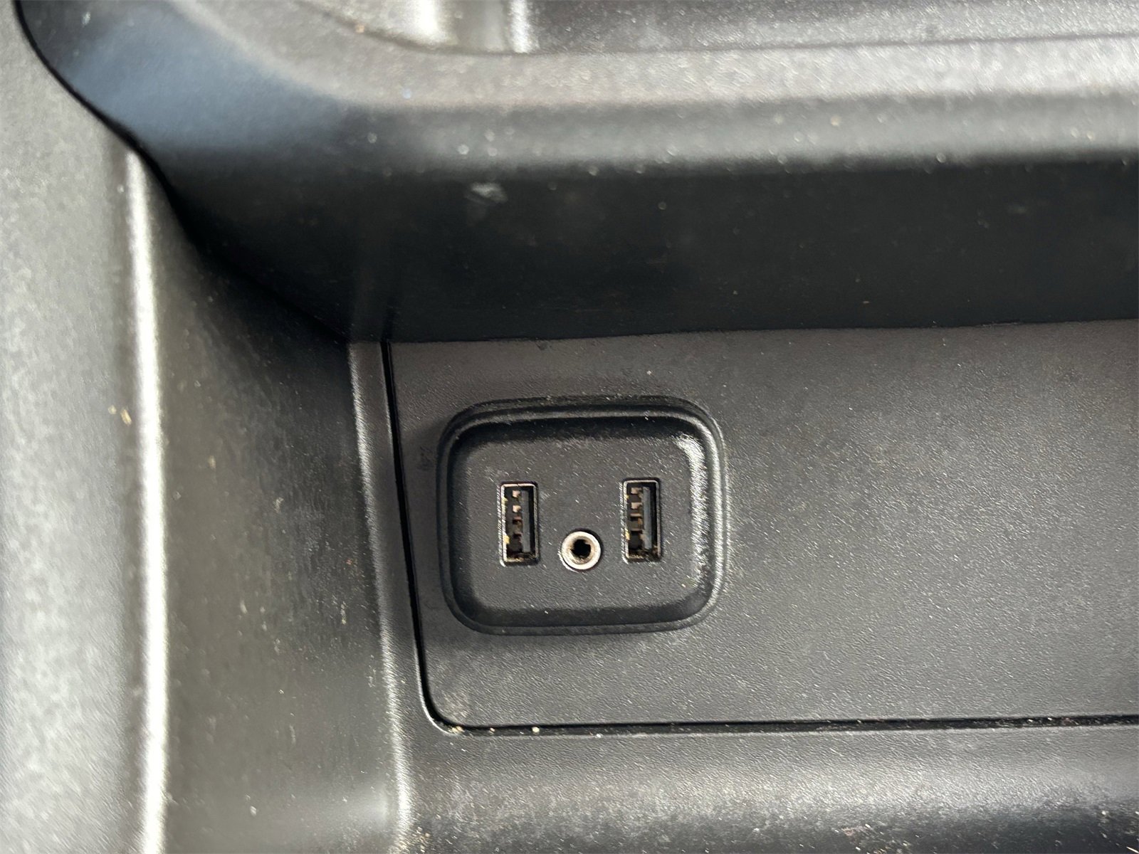 Used 2022 Chevrolet Colorado LT w/ Fleet Safety Package image 27