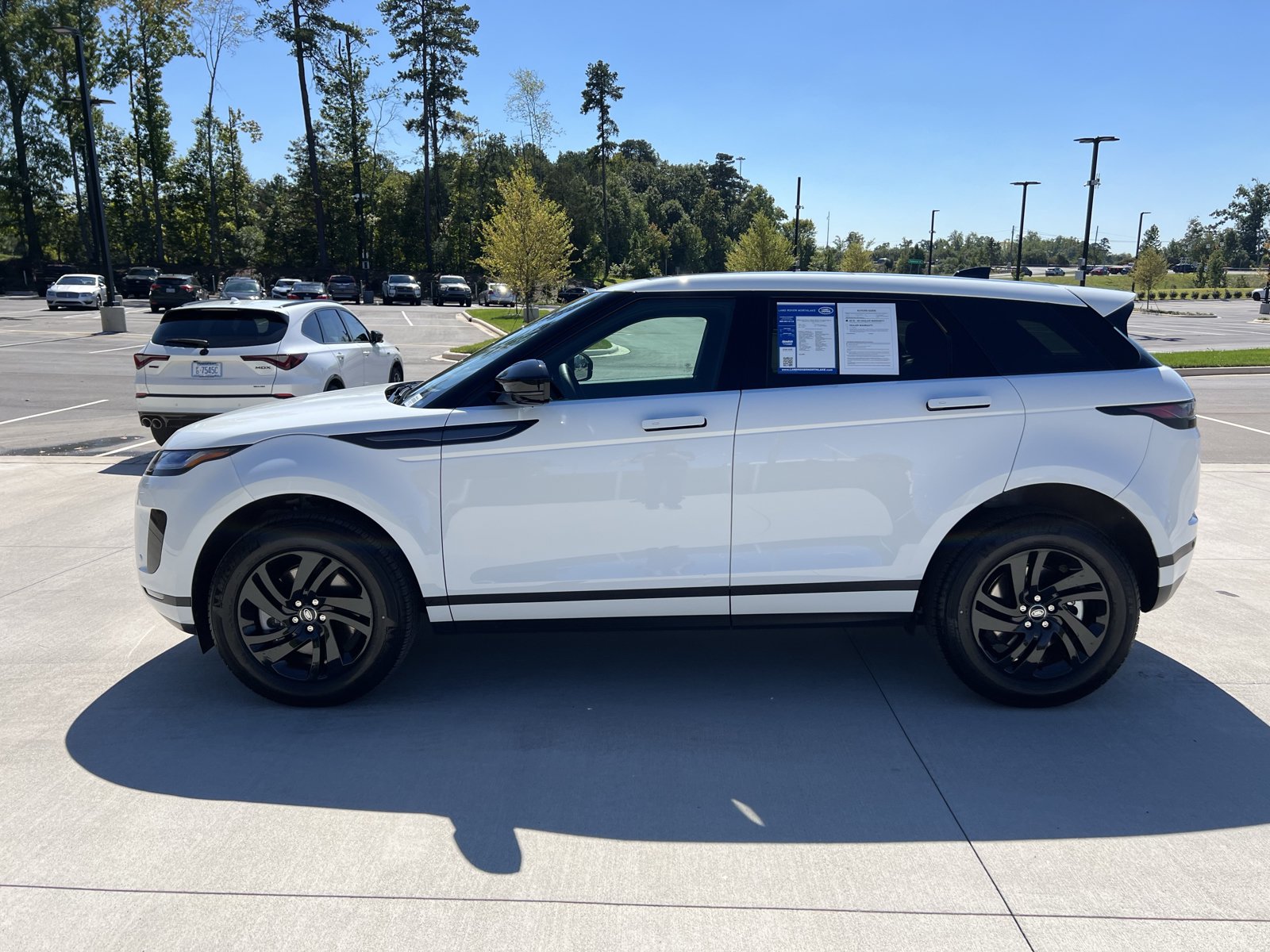 Used 2026 Land Rover Range Rover Evoque S AWD/4WD image 4