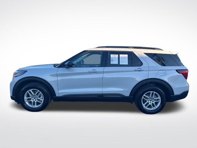 Used 2026 Ford Explorer Active AWD/4WD image 2