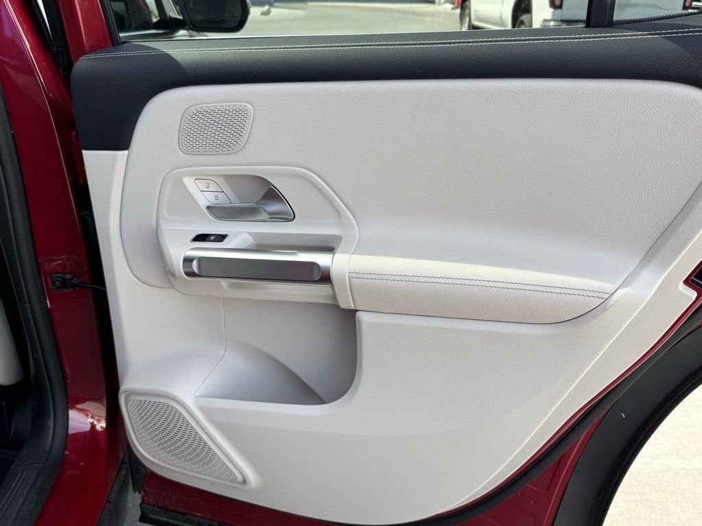 New 2026 Mercedes-Benz GLB 250 image 23