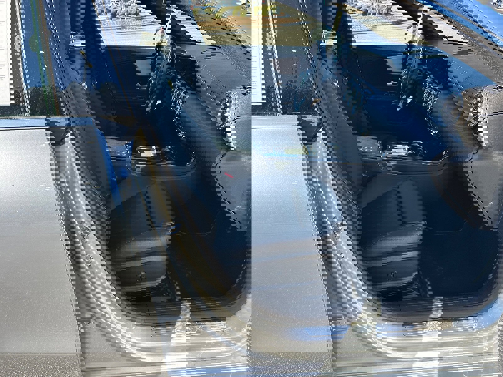 Used 2025 Mercedes-Benz CLA 250 image 13