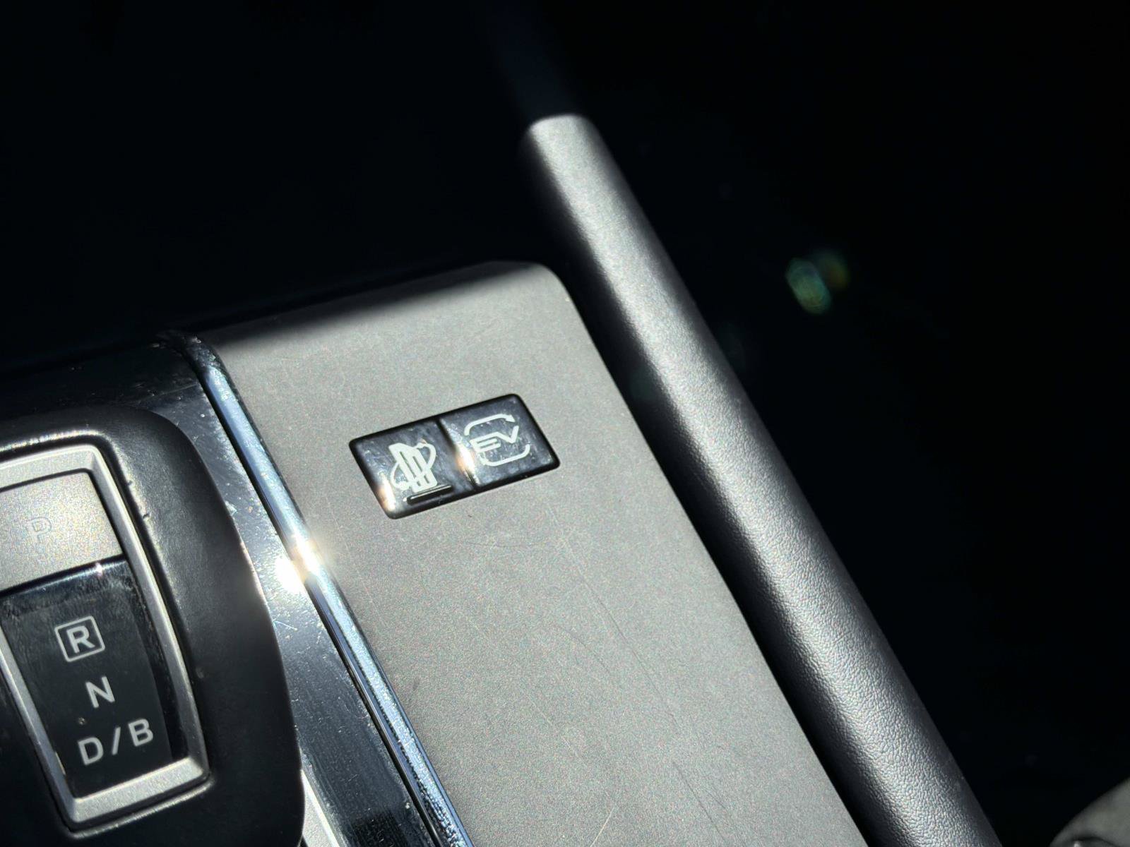 Used 2024 Mitsubishi Outlander 4WD Plug-In Hybrid image 25
