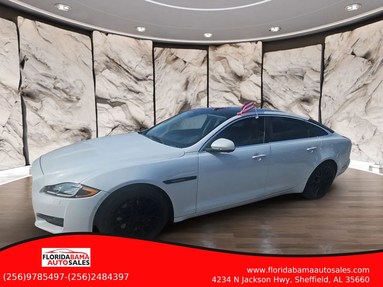 Used 2016 Jaguar XJ L Portfolio AWD/4WD image 2