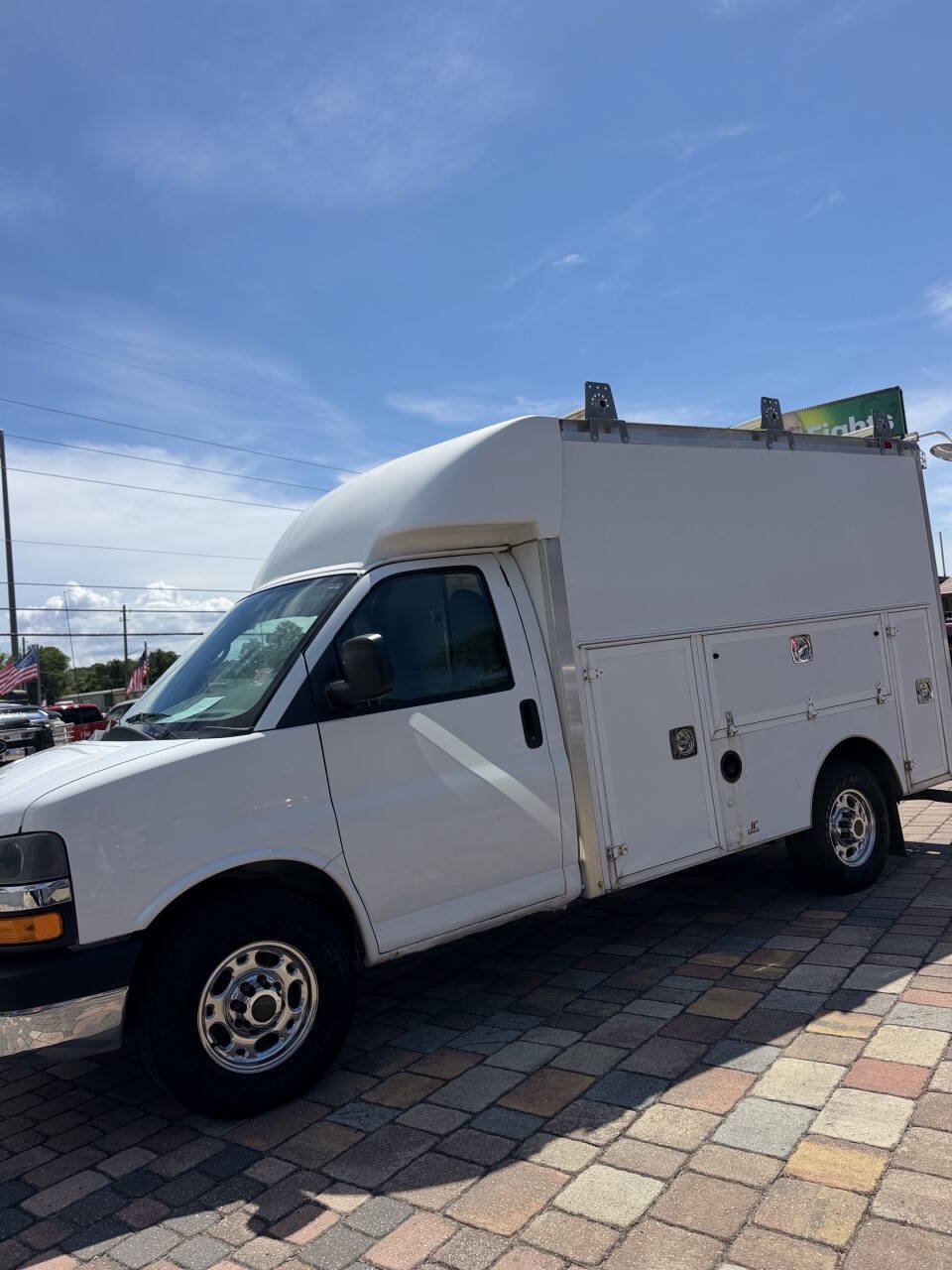 Used 2012 Chevrolet Express 3500 RWD image 19