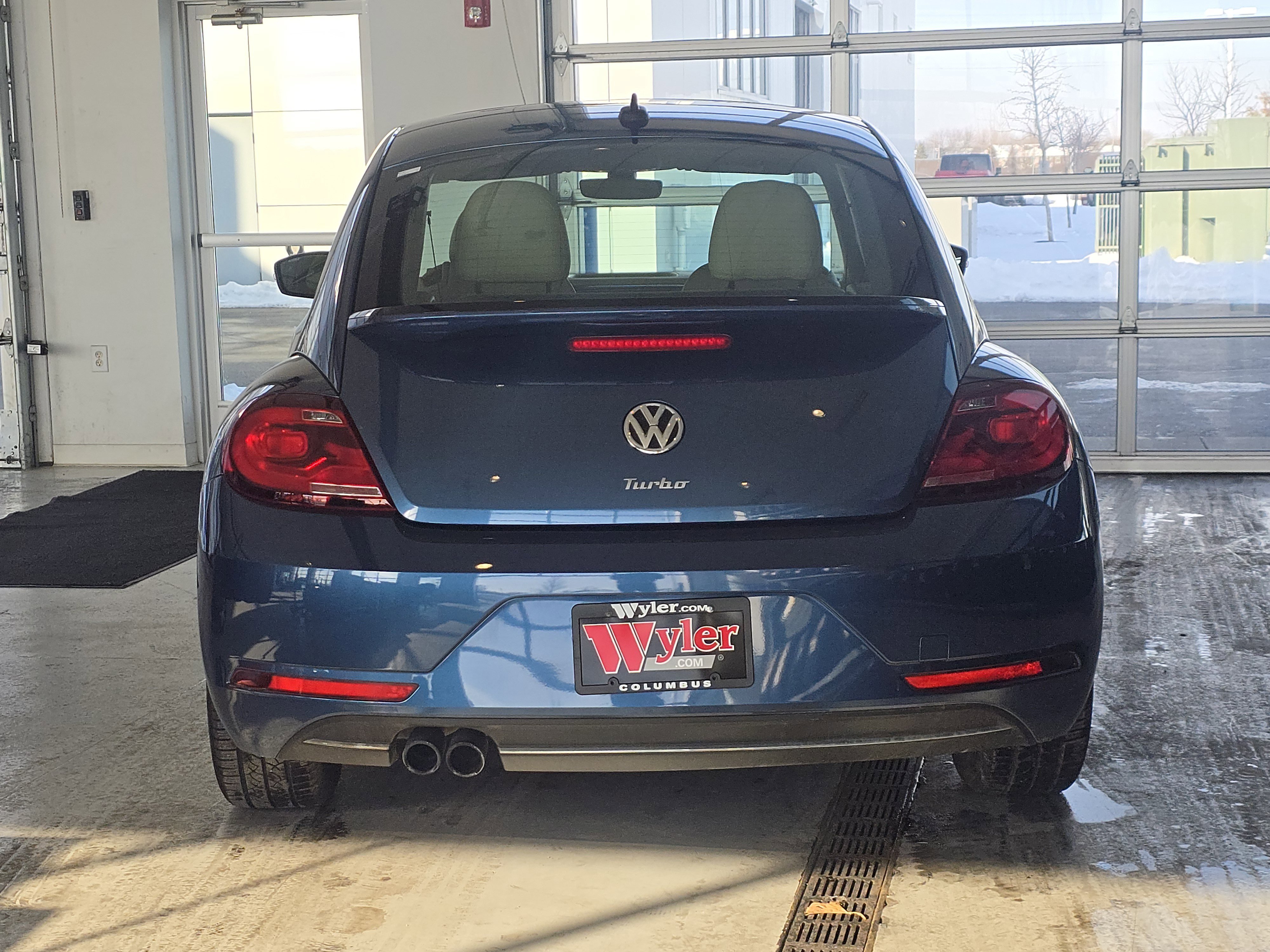 Used 2019 Volkswagen Beetle 2.0T SE image 5