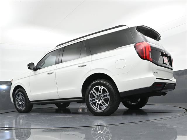 Certified 2026 Ford Expedition Active AWD/4WD image 31
