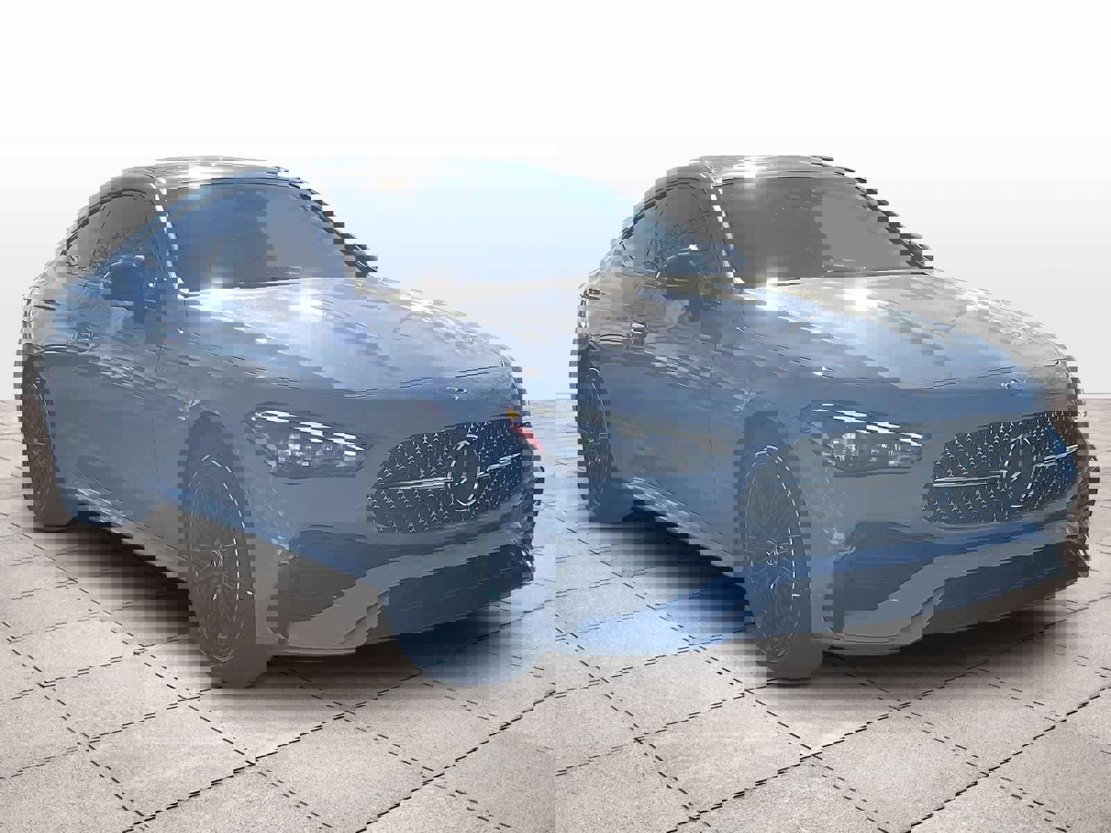 Used 2024 Mercedes-Benz CLE 300 4MATIC Coupe image 2