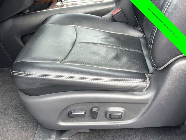 Used 2020 Nissan Pathfinder Platinum w/ Cargo Package image 5