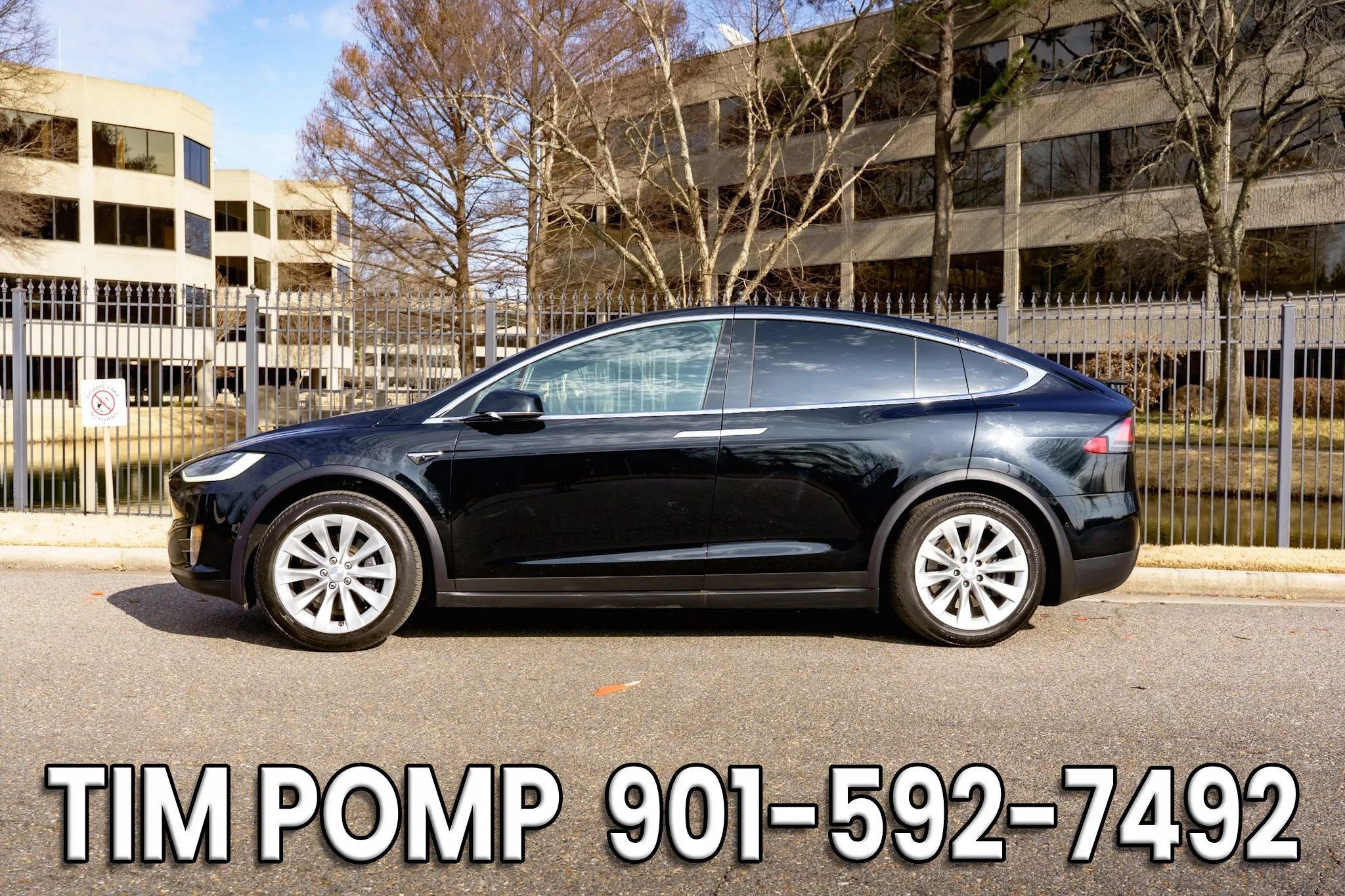 Used 2019 Tesla Model X image 9