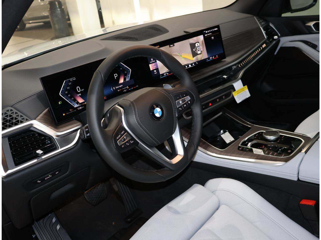 Used 2026 BMW X5 sDrive40i w/ Parking Assistance Package RWD image 11