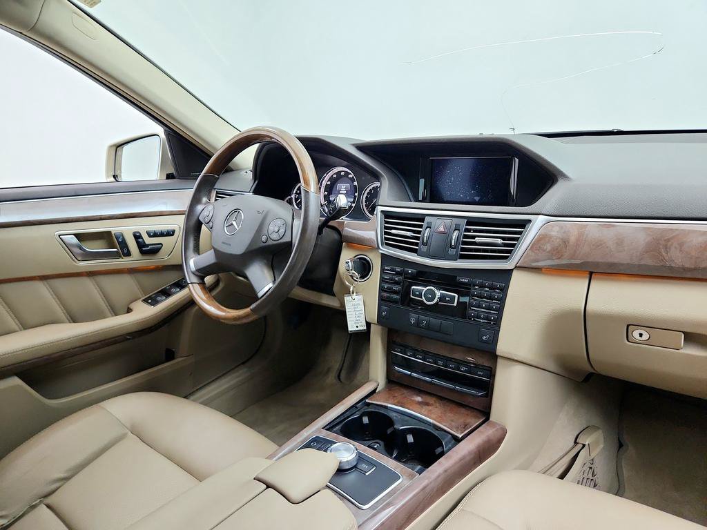 Used 2013 Mercedes-Benz E 350 Sedan image 25