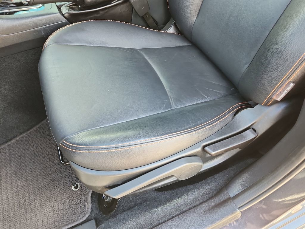 Used 2016 Subaru Crosstrek 2.0i Limited image 9