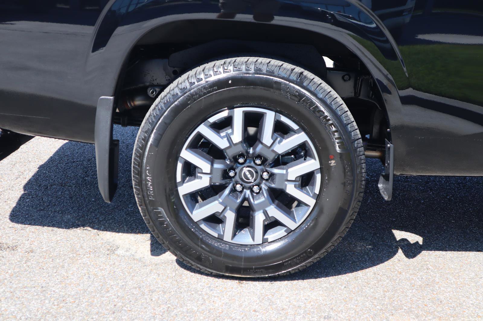 New 2026 Nissan Frontier SV image 12