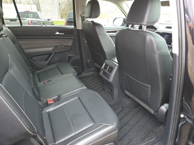 Used 2023 Volkswagen Atlas SE image 16