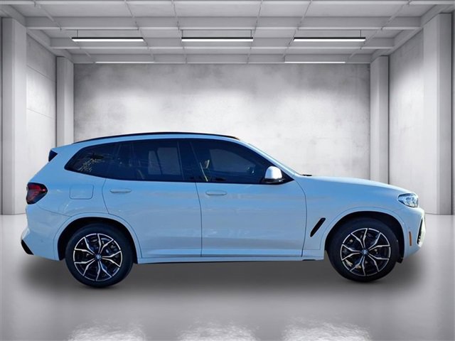 Used 2024 BMW X3 xDrive30i w/ Premium Package image 2
