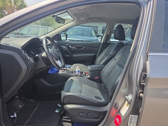 Used 2017 Nissan Rogue Sport SL FWD image 5