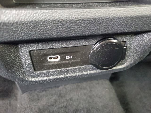 Certified 2023 Volkswagen Tiguan SE image 11