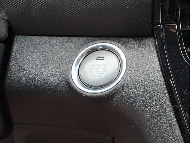 Used 2021 Hyundai Ioniq SE FWD image 12