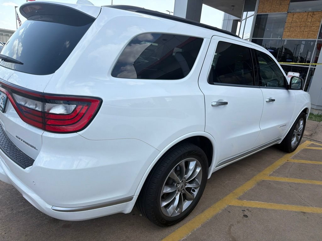 Used 2021 Dodge Durango Citadel w/ Premium Entertainment Group RWD image 3