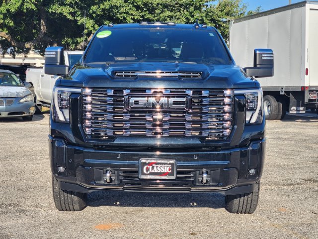 Certified 2026 GMC Sierra 3500 Denali Ultimate AWD/4WD image 2