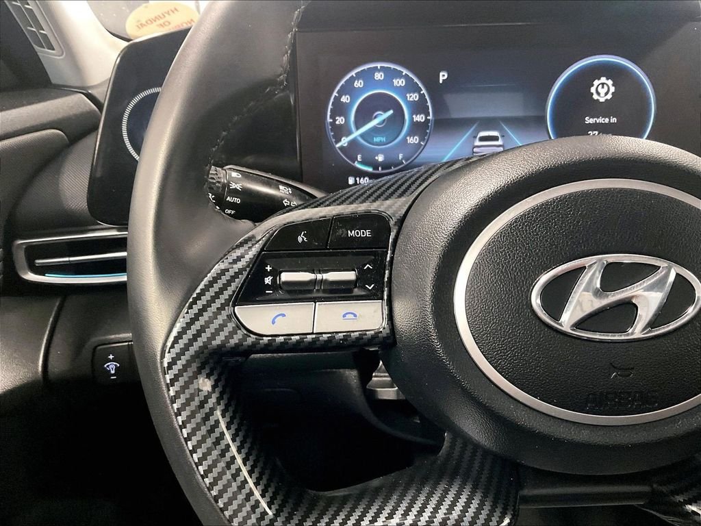 Certified 2023 Hyundai Elantra Limited FWD image 23