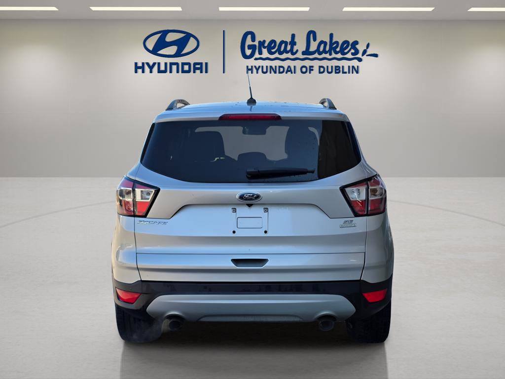 Used 2017 Ford Escape SE w/ Equipment Group 201A image 4