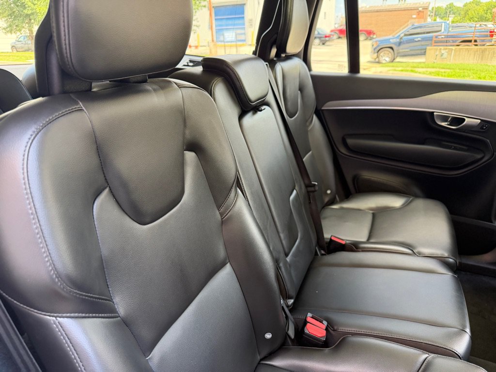 Used 2024 Volvo XC90 B5 Core AWD/4WD image 28