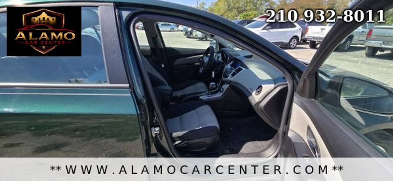Used 2014 Chevrolet Cruze LS FWD image 13