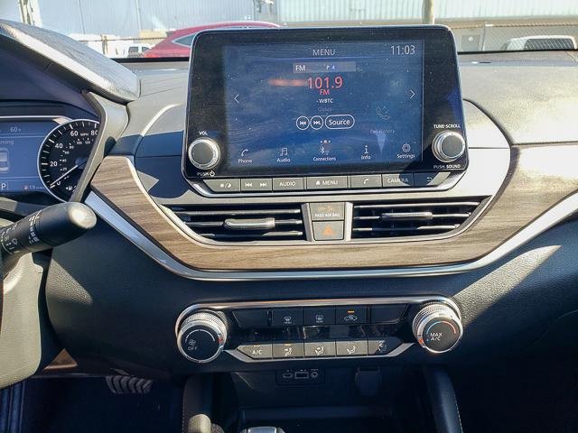 Used 2023 Nissan Altima 2.5 SV image 13