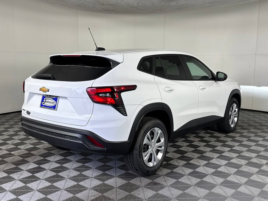 New 2026 Chevrolet Trax LS FWD image 6