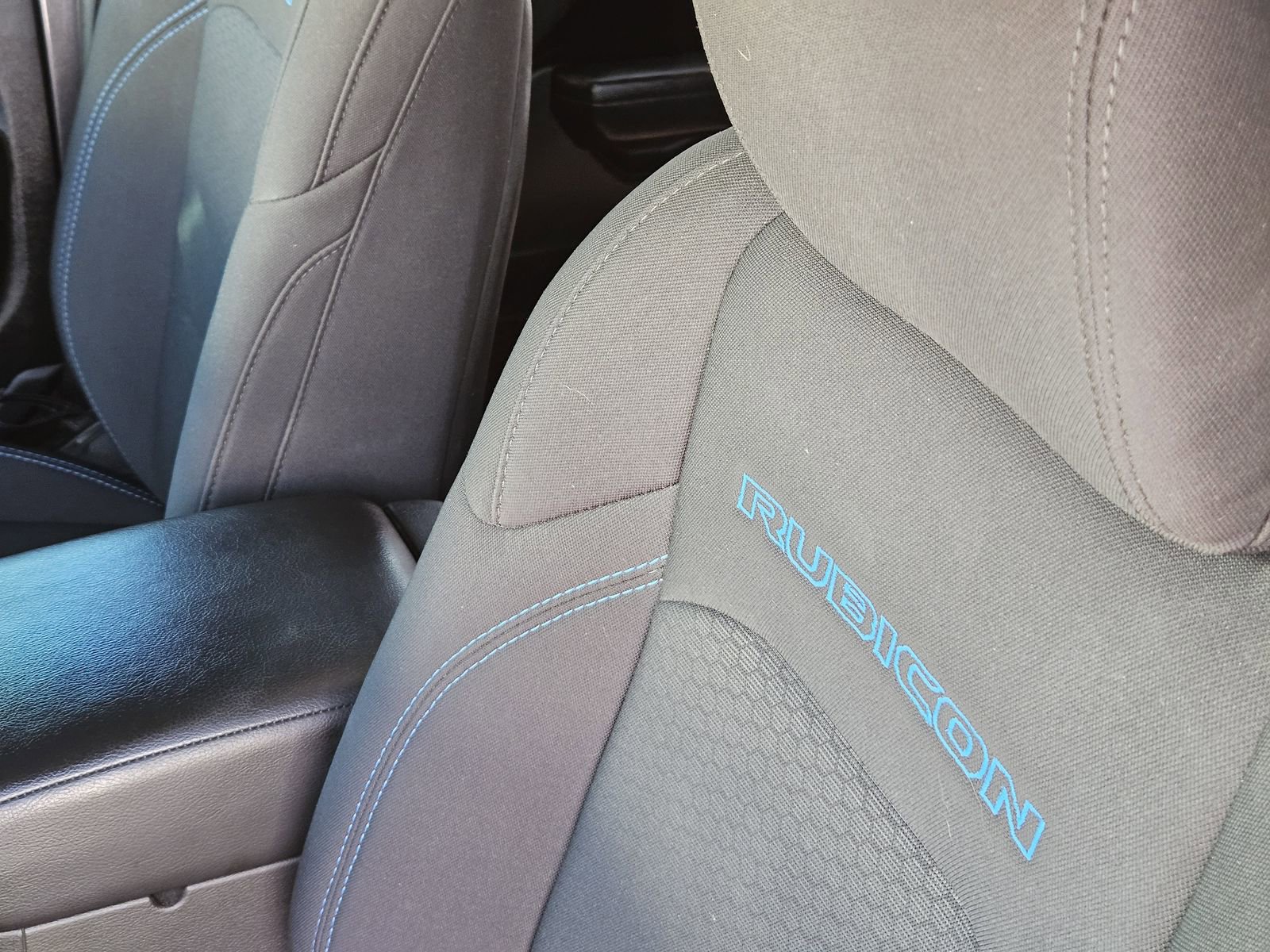 Used 2022 Jeep Wrangler Unlimited Rubicon 4xe w/ Steel Bumper Group image 32