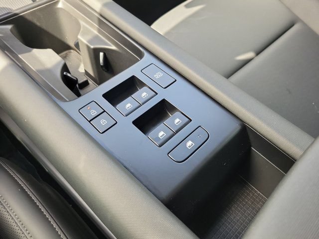 Certified 2025 Hyundai Ioniq 6 SEL RWD image 30